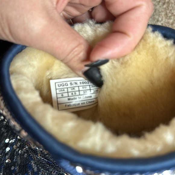 NWOT Blue Sparkle Ugg Boots - Picture 2 of 5